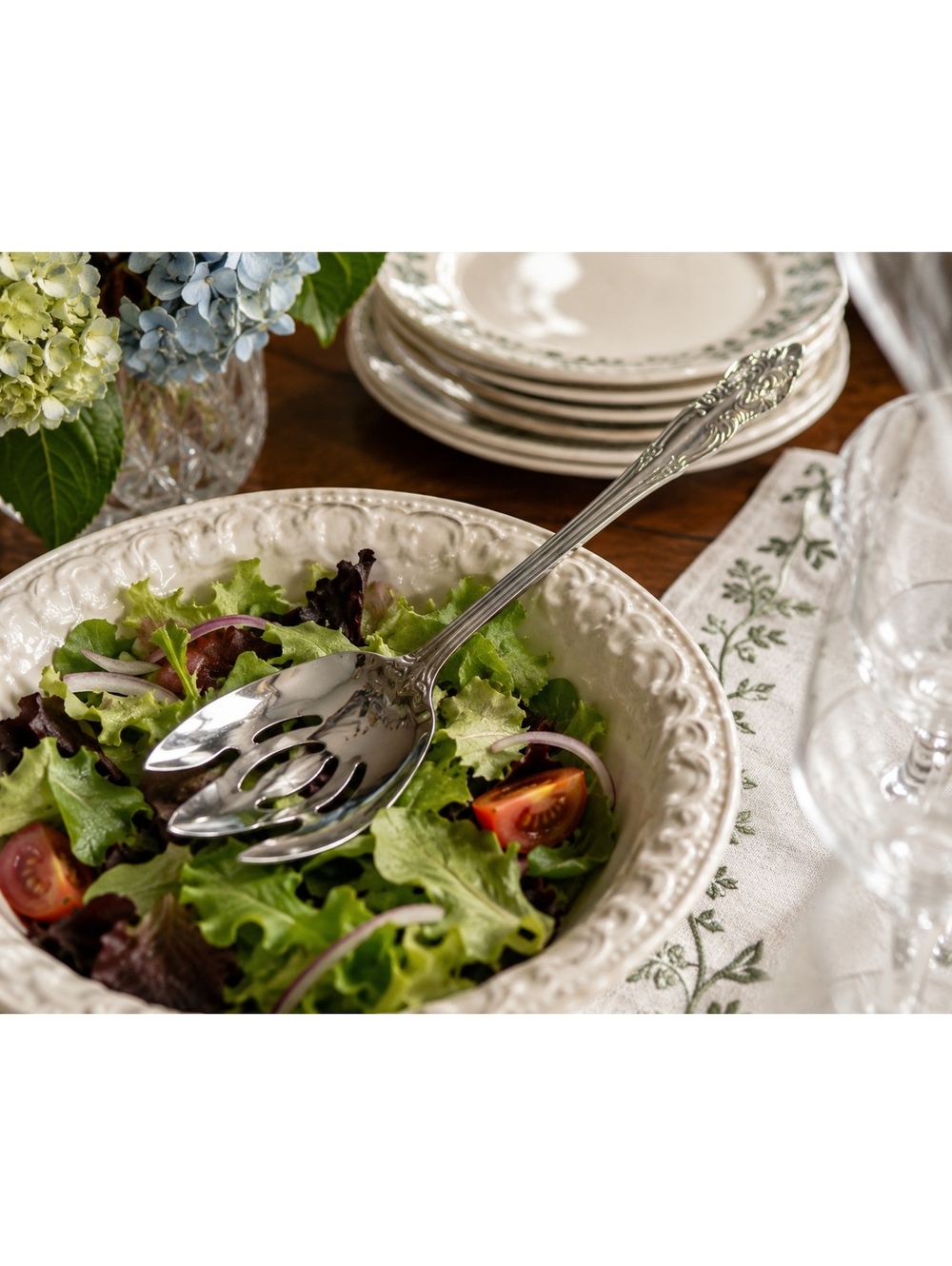 Reed & Barton Richmond Hill I Stainless Pierced Serving Salad Spoon 18/10